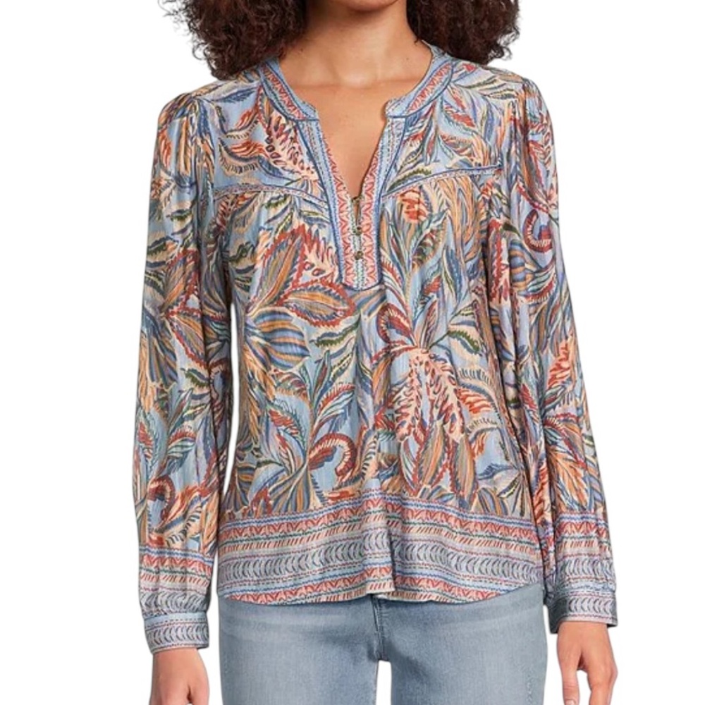 Democracy Knit Palm Border Print Split V-Neck Long Sleeve Shirttail Hem Top